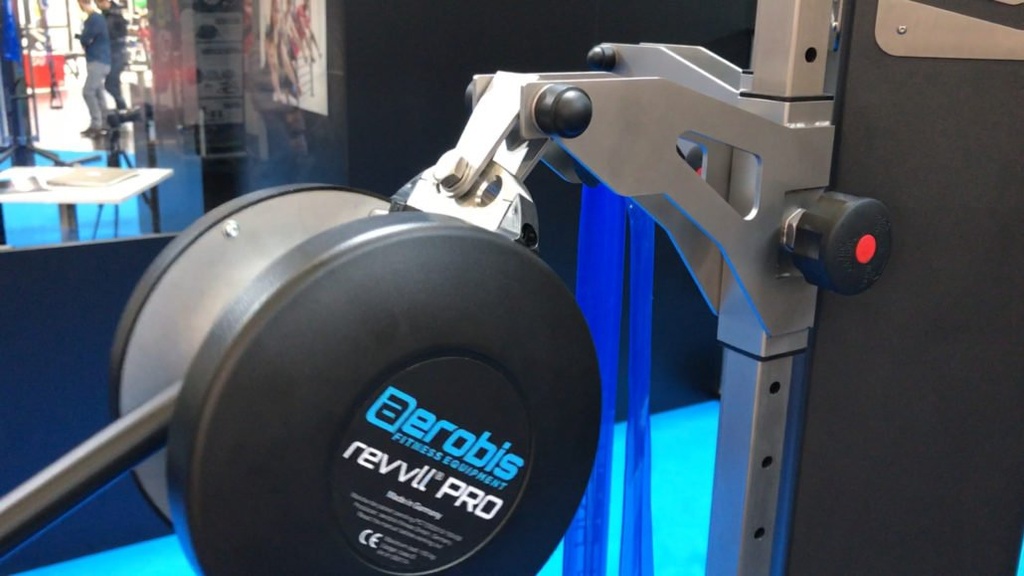 rail-adjust-swivel-revvll-1030x579.jpg