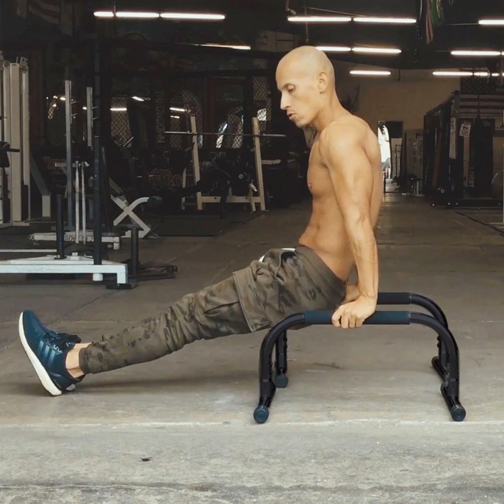 parallettes-zwart-mat-actie-2_1.jpg