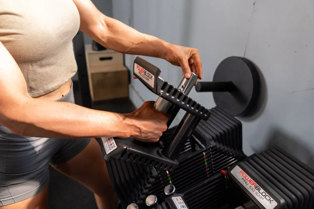 pro 100 exp_504-00183-03_lifestyle-85-micro-weights.webp